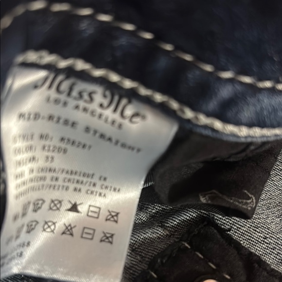 Miss me size 29 mid rise straight Women’s Blue Jeans never worn - Picture 5 of 8